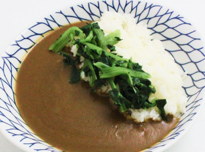 ほうれん草チョコカレー